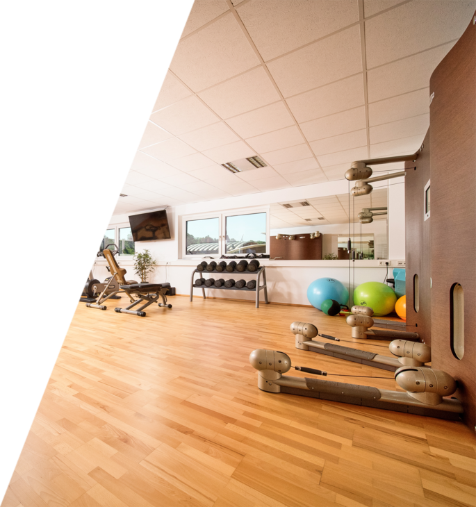 Fitnesscenter

Weil bei uns das&nbsp;Mitarbeiter-Wohl groß geschrieben wird, steht Ihnen unser modern ausgestattetes Fitnessenter zur kostenlosen Nutzung zur Verfügung.
